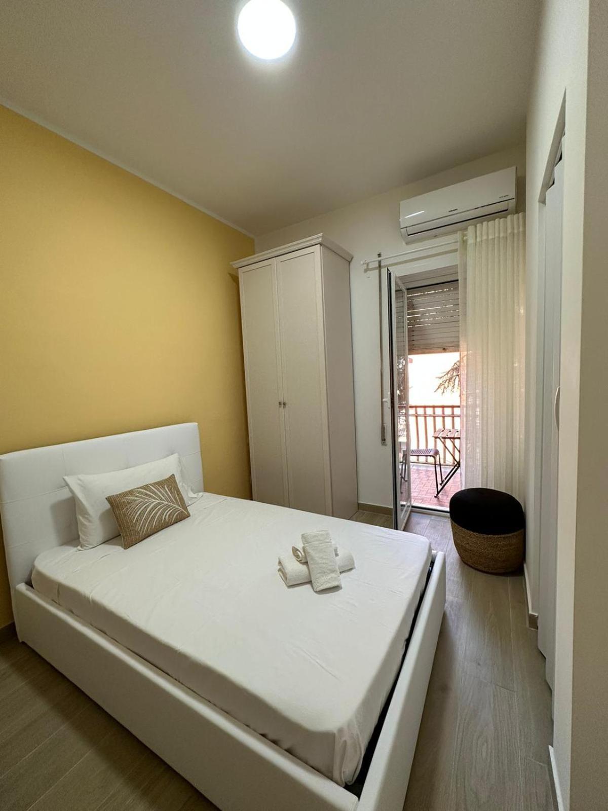 The Apartment Rom